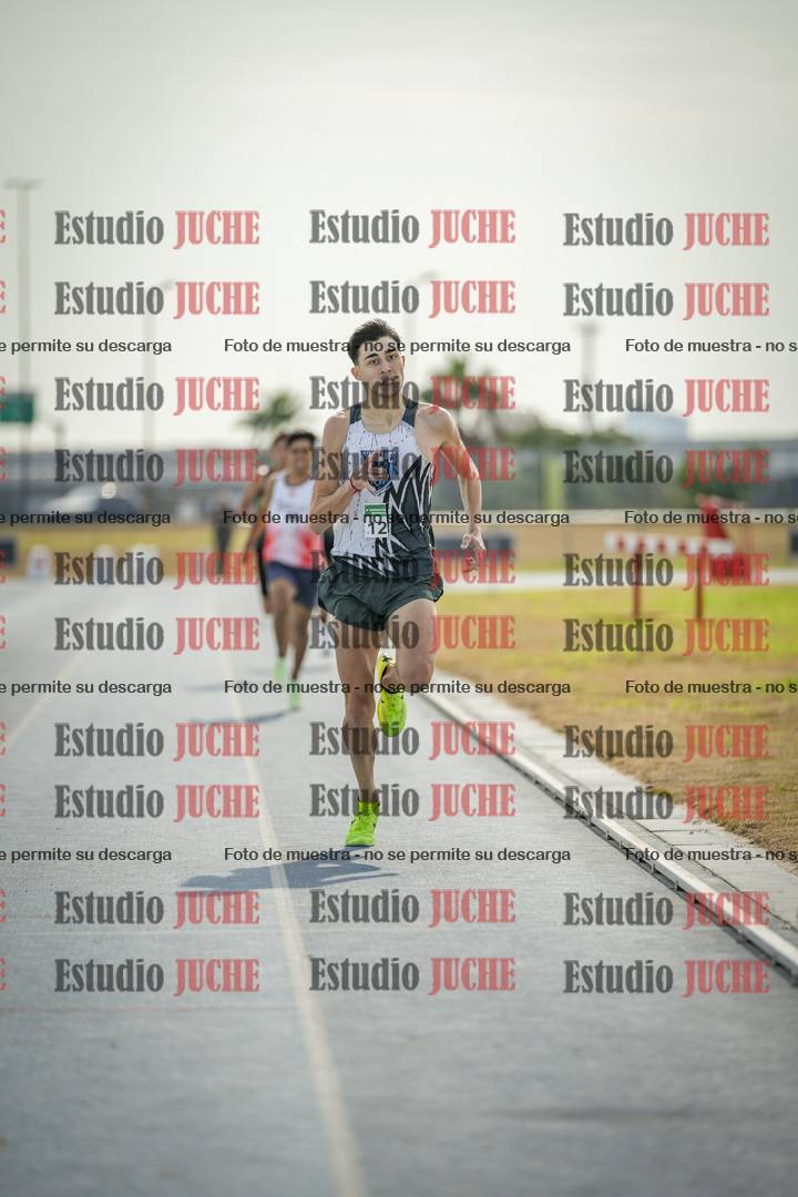 Fotos de los 800 m llanos de varones