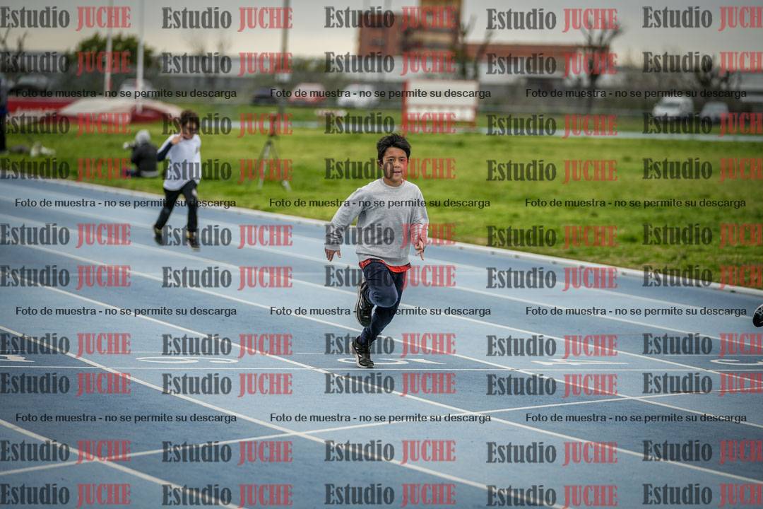 Fotos de los 50 m llanos de varones - U12