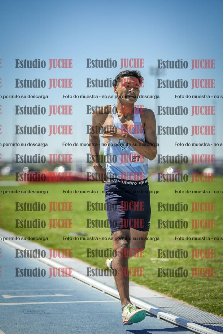 Fotos de los 800 m llanos de varones
