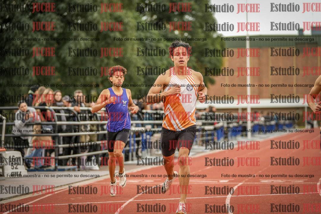 Fotos de los 400 m llanos de varones