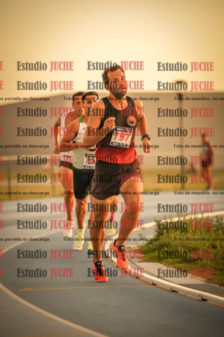 Fotos de los 3000 m llanos de varones