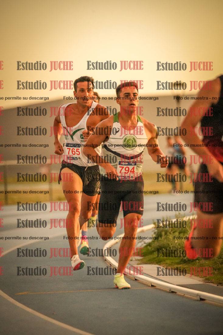 Fotos de los 3000 m llanos de varones
