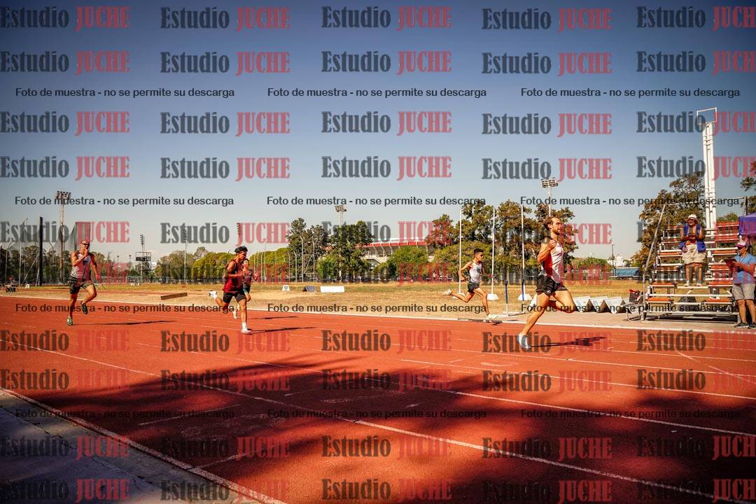 Fotos de los 200 m llanos de varones