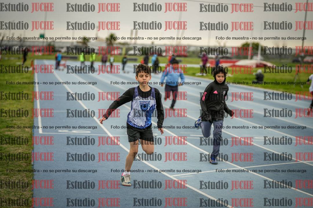 Fotos de los 50 m llanos de varones - U12