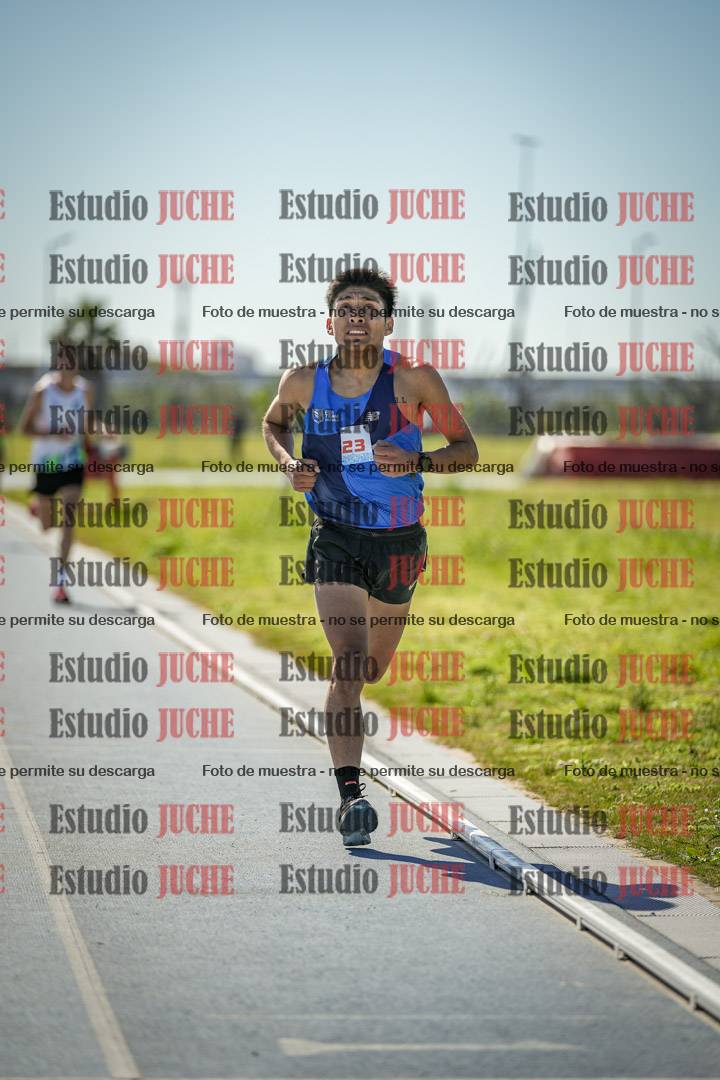 Fotos de los 5000 m llanos de mujeres y varones
