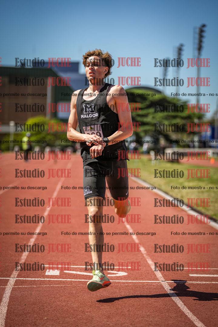 Fotos de los 3000 m con obstáculos de varones