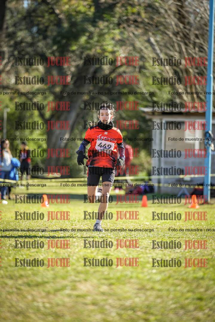 Fotos de la llegada del cross de 2000 m