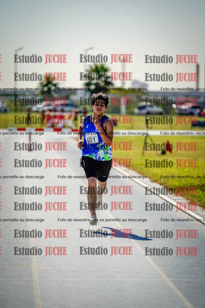 Fotos de los 2000 m con obstáculos de varones