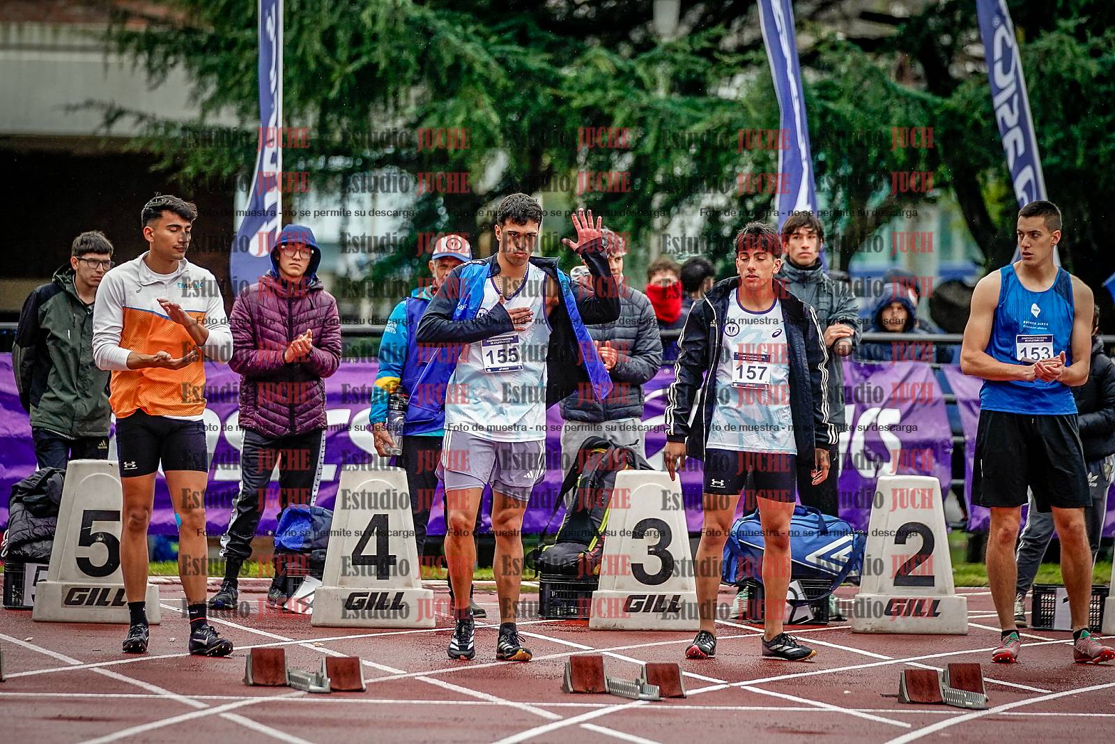 Fotos de los 100 m llanos de varones - decatlón 1