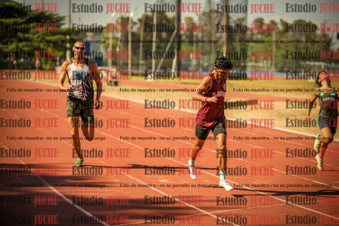Fotos de los 200 m llanos de varones