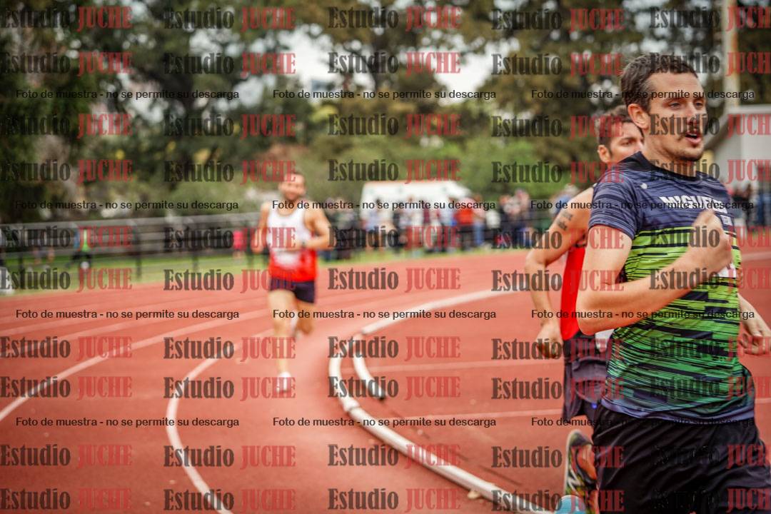 Fotos de los 800 m llanos de varones