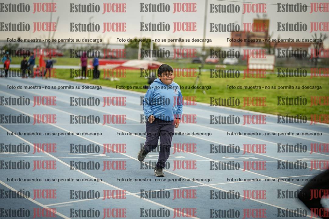 Fotos de los 50 m llanos de varones - U12