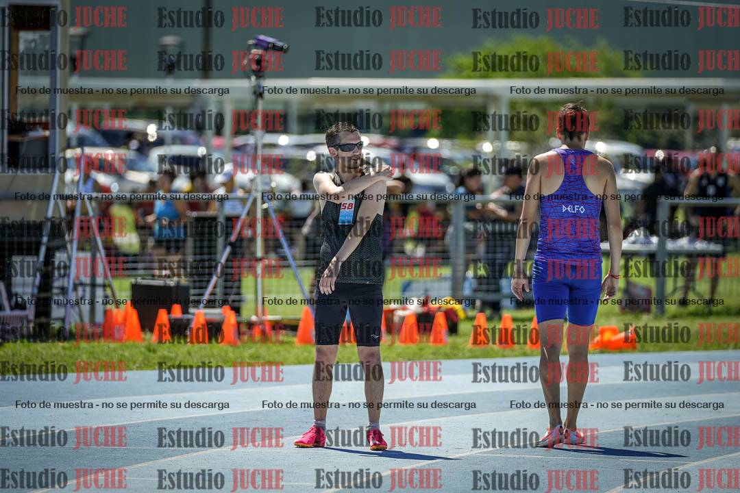 Fotos de los 800 m llanos de varones
