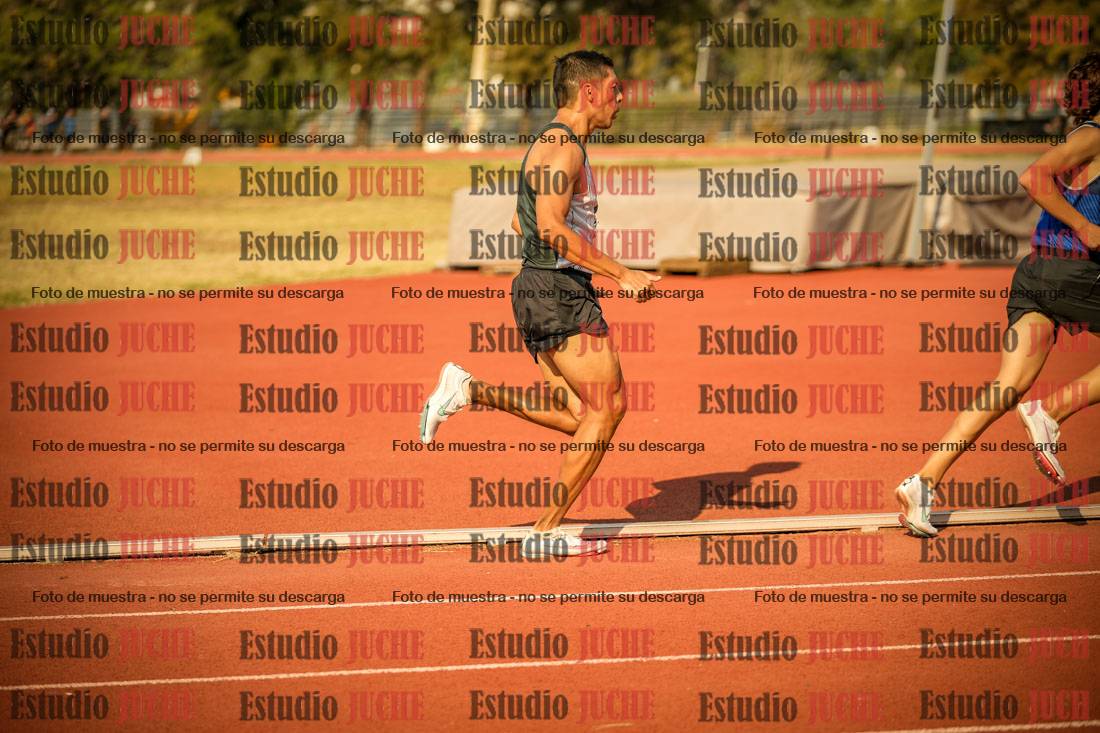 Fotos de los 1500 m llanos de varones