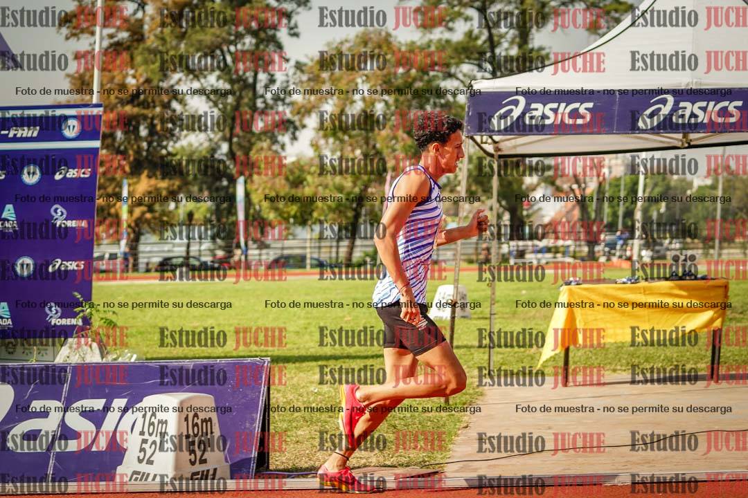 Fotos de los 800 m llanos de varones