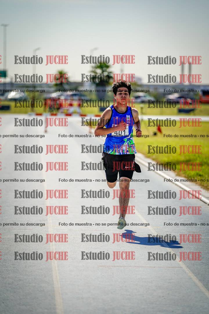Fotos de los 2000 m con obstáculos de varones