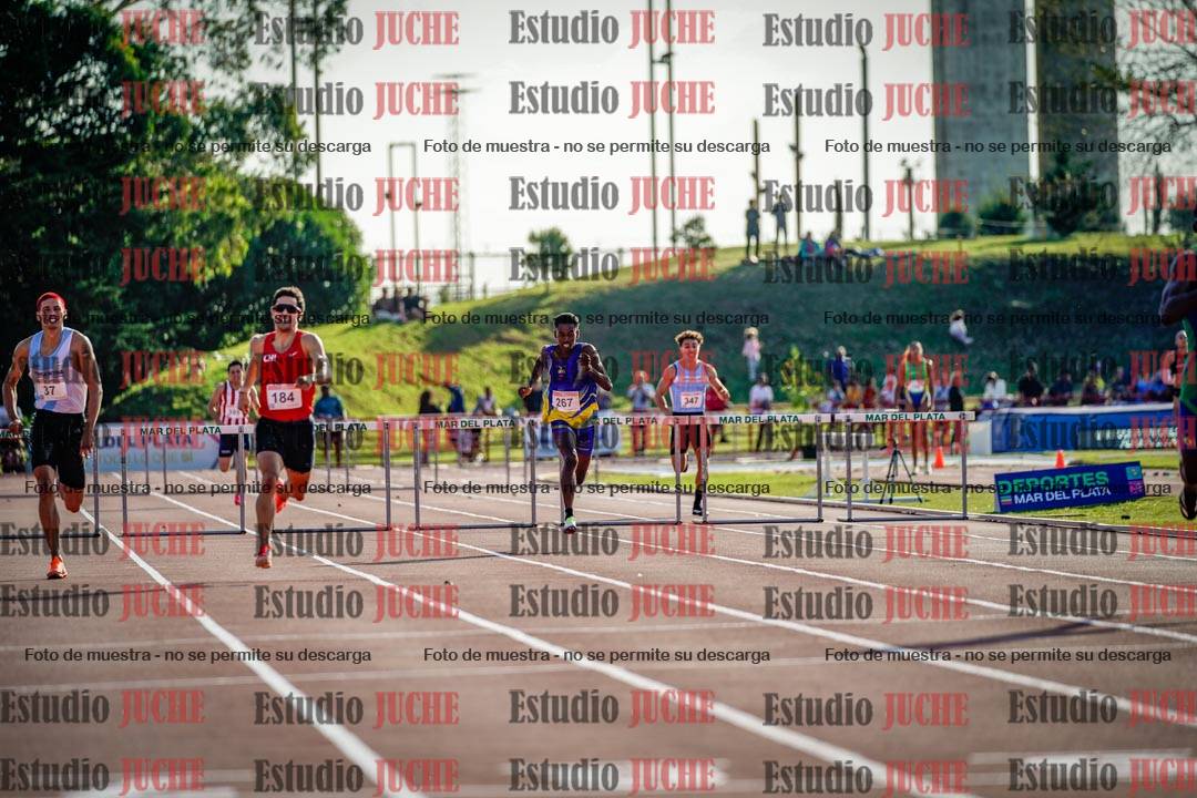 Fotos de los 400 m con vallas de varones