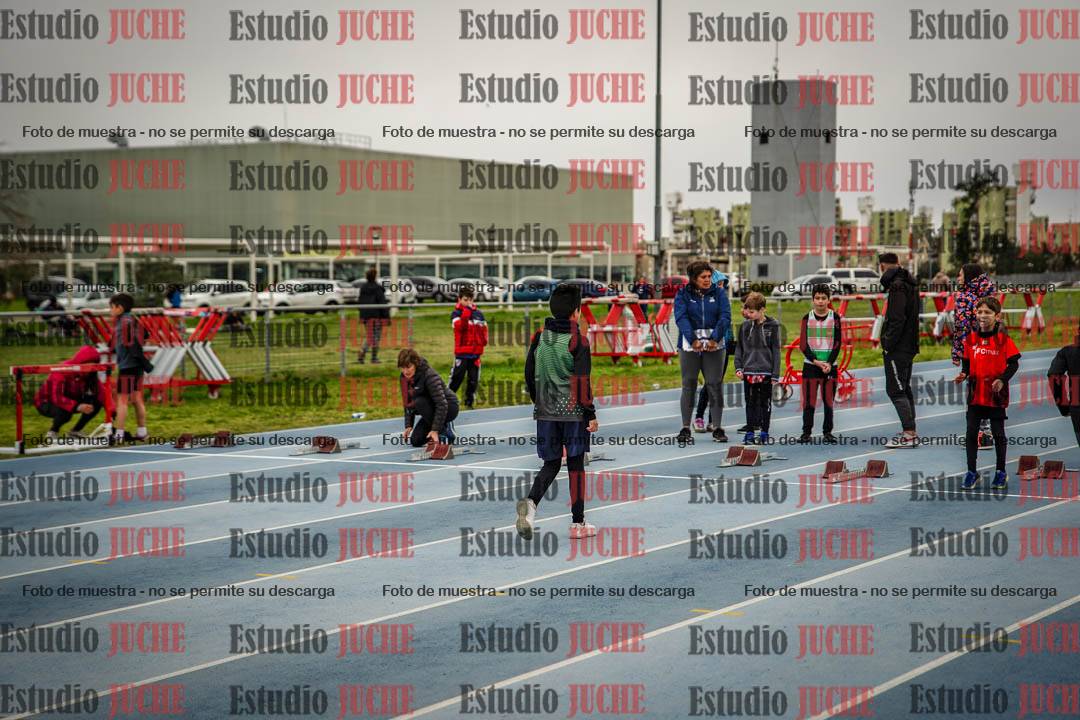 Fotos de los 50 m llanos de varones - U12