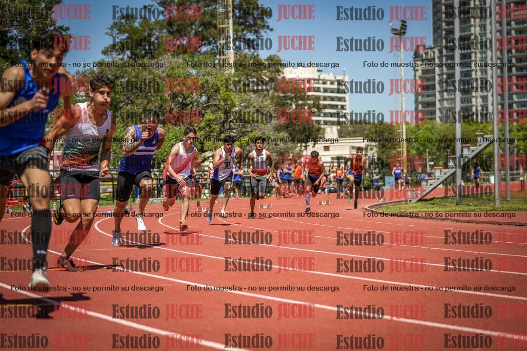 Fotos de los 200 m llanos de varones