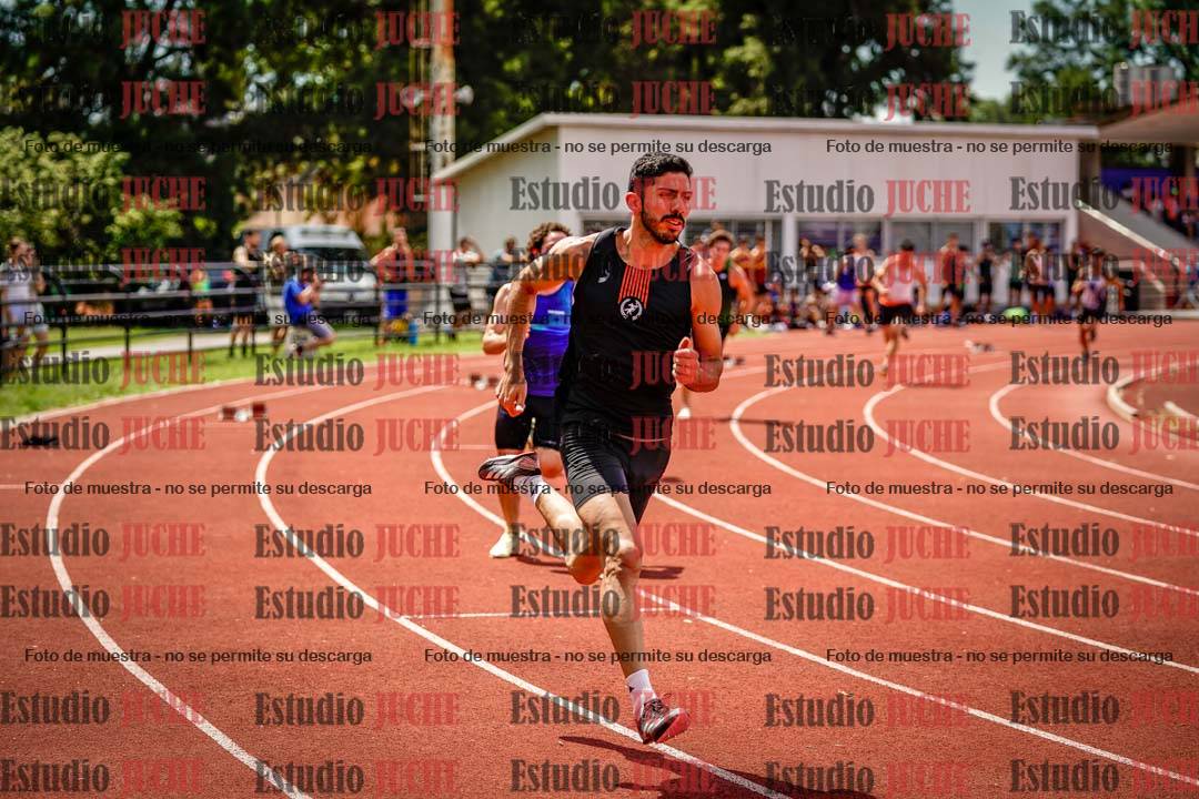 Fotos de los 400 m llanos de varones