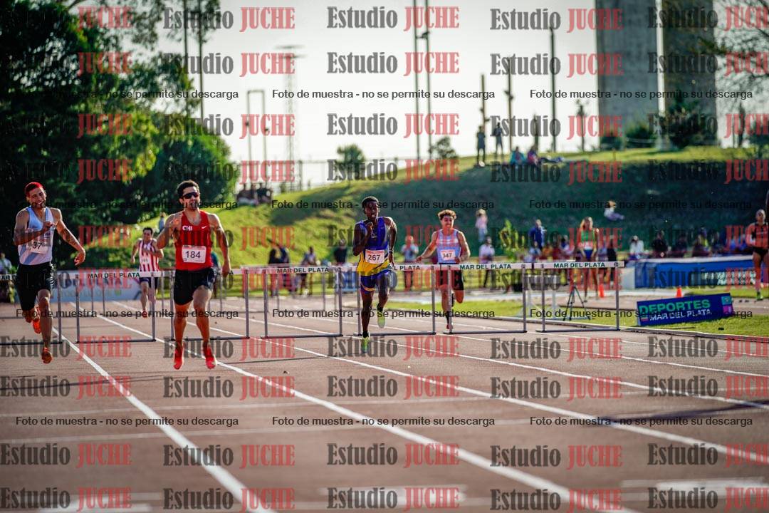 Fotos de los 400 m con vallas de varones