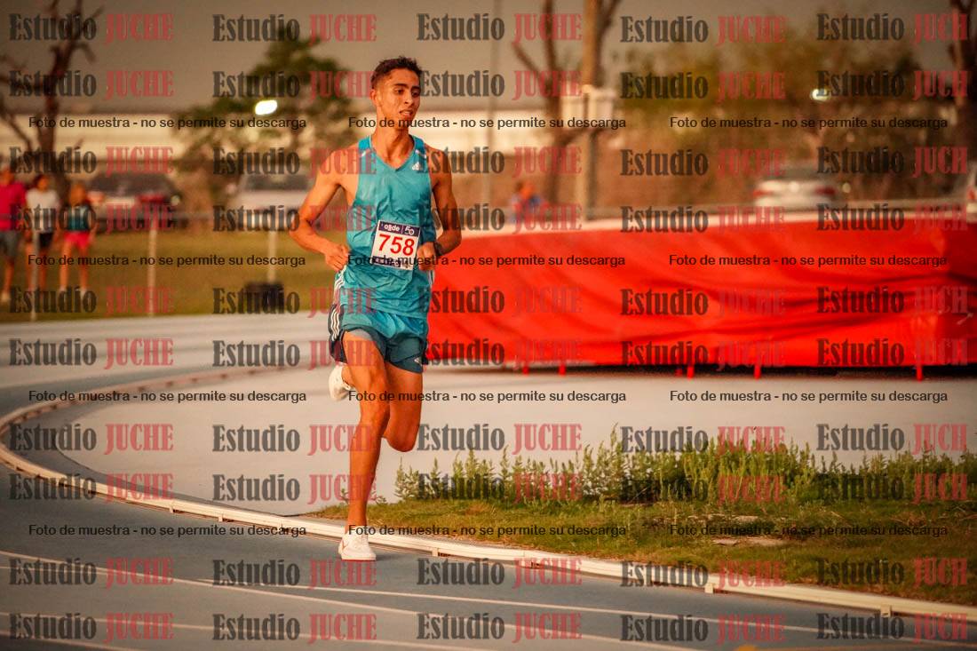 Fotos de los 3000 m llanos de varones