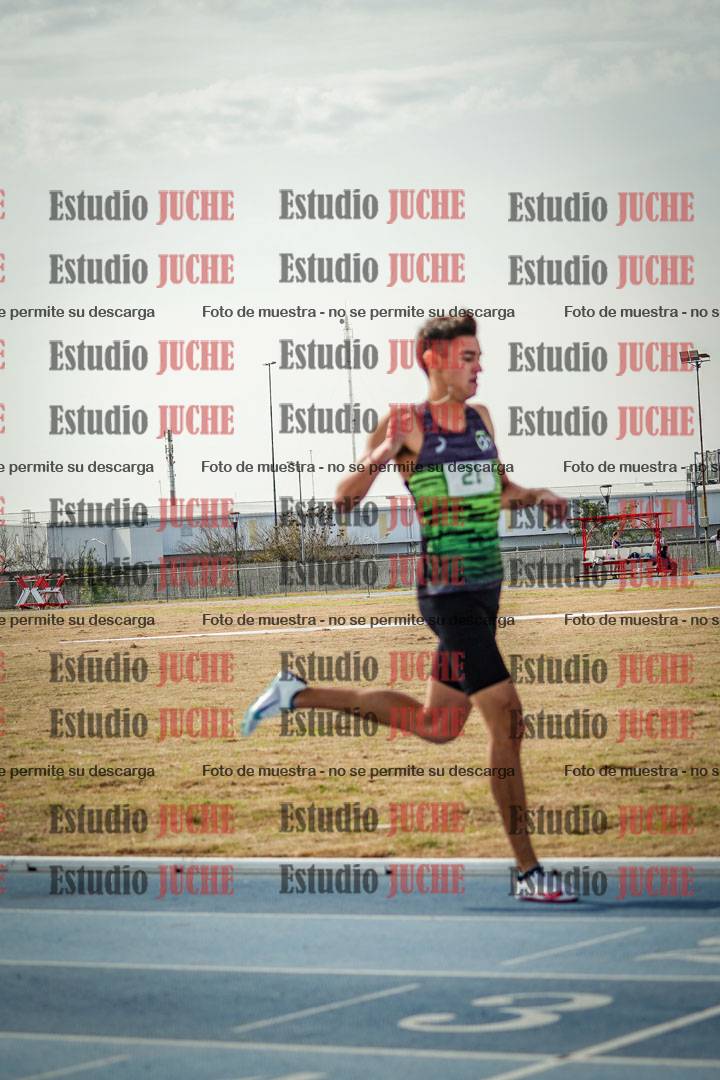 Fotos de los 800 m llanos de varones