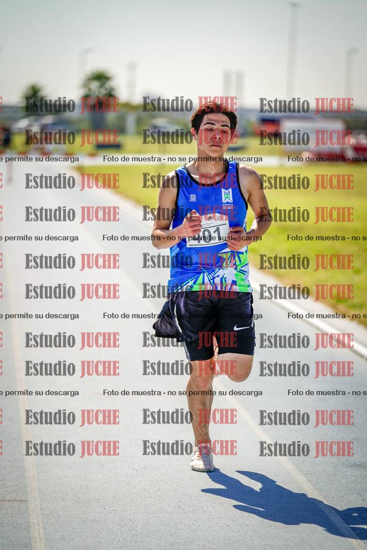 Fotos de los 2000 m con obstáculos de varones