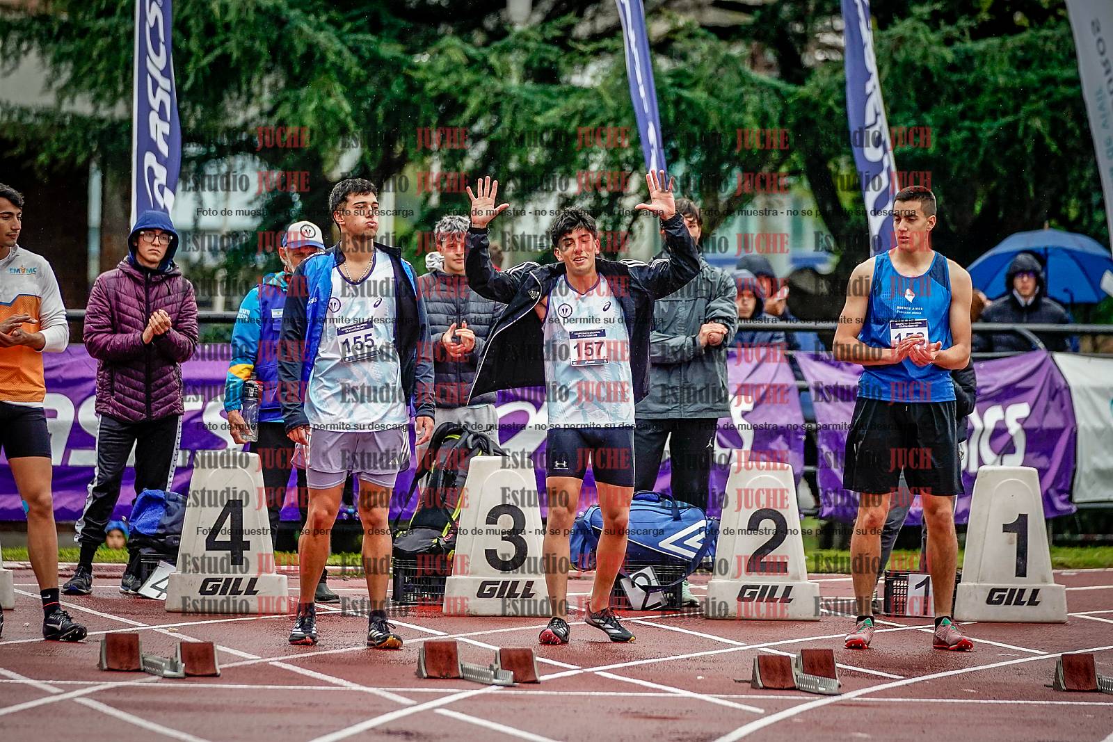 Fotos de los 100 m llanos de varones - decatlón 1