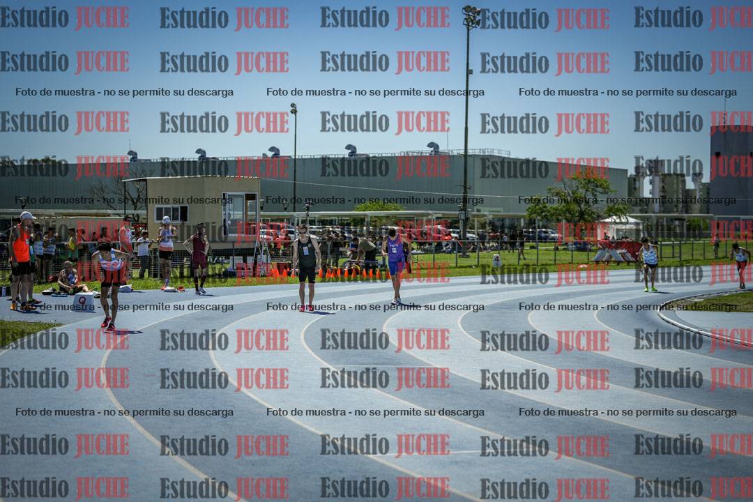 Fotos de los 800 m llanos de varones