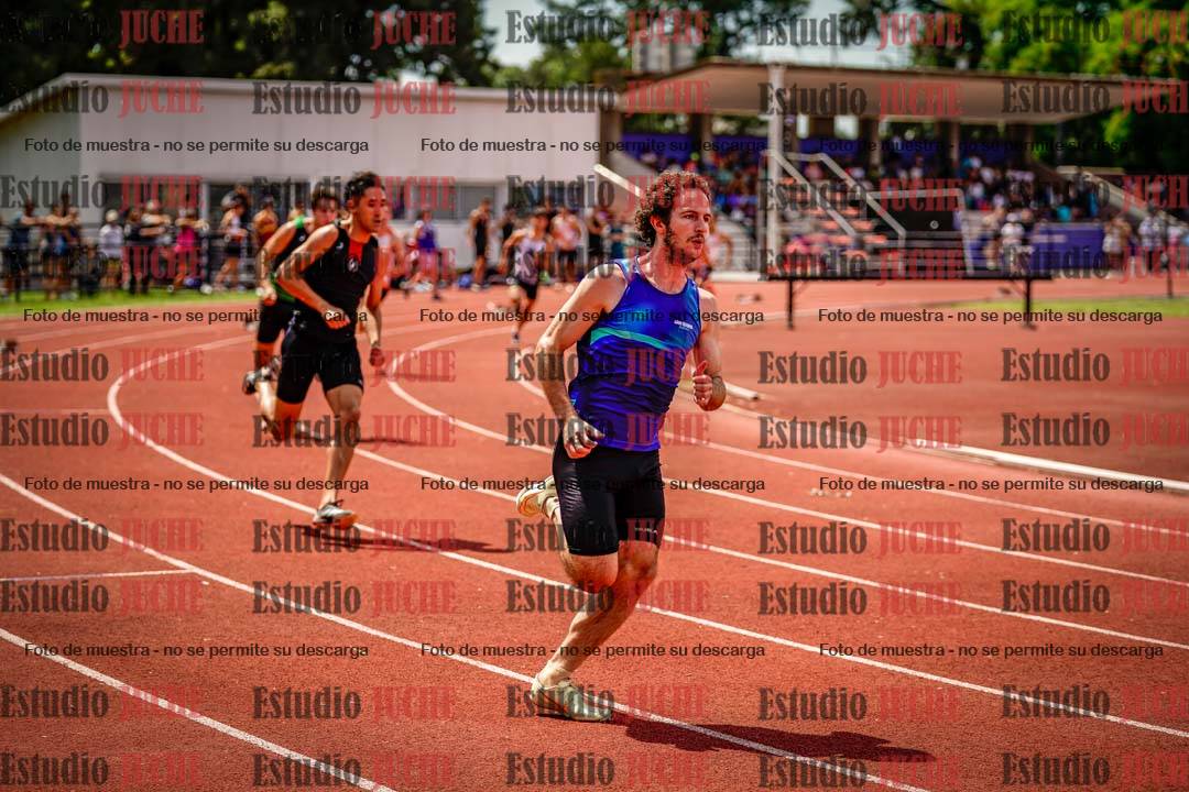 Fotos de los 400 m llanos de varones