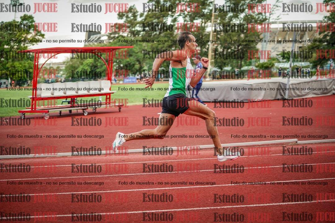 Fotos de los 400 m llanos de varones