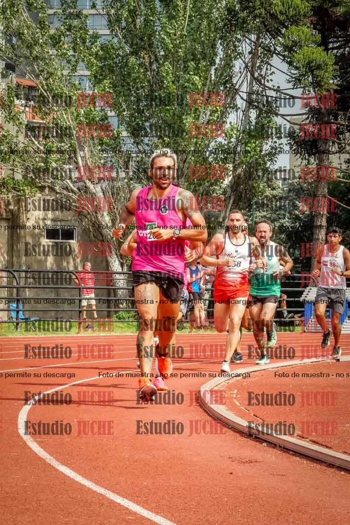 Fotos de los 3000 m llanos de varones