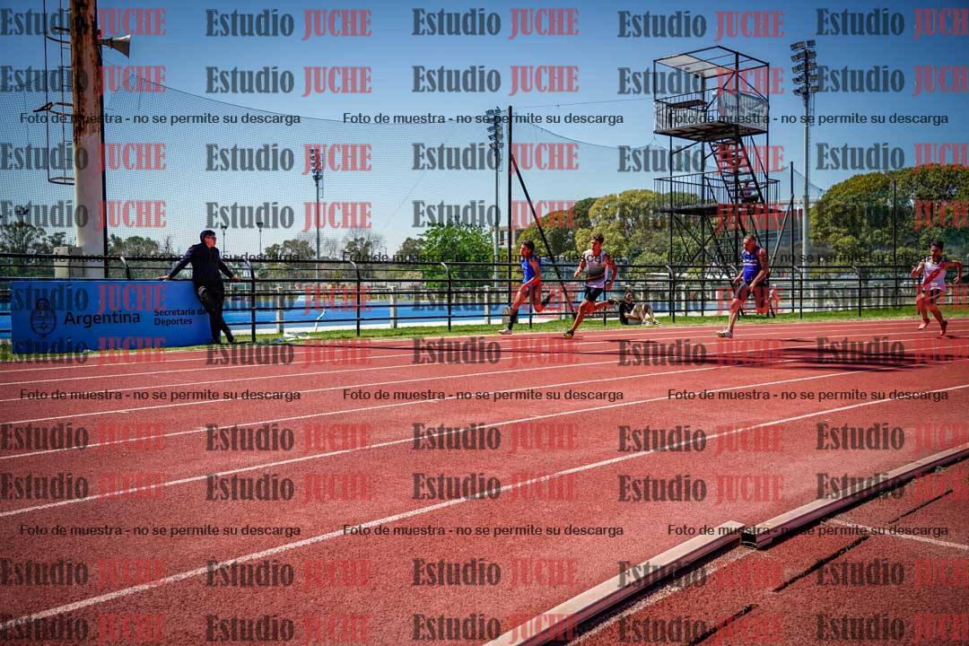 Fotos de los 200 m llanos de varones