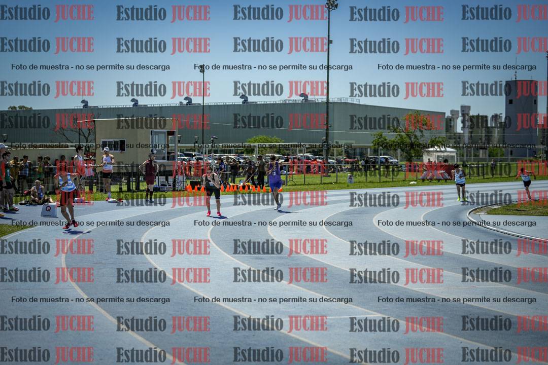 Fotos de los 800 m llanos de varones