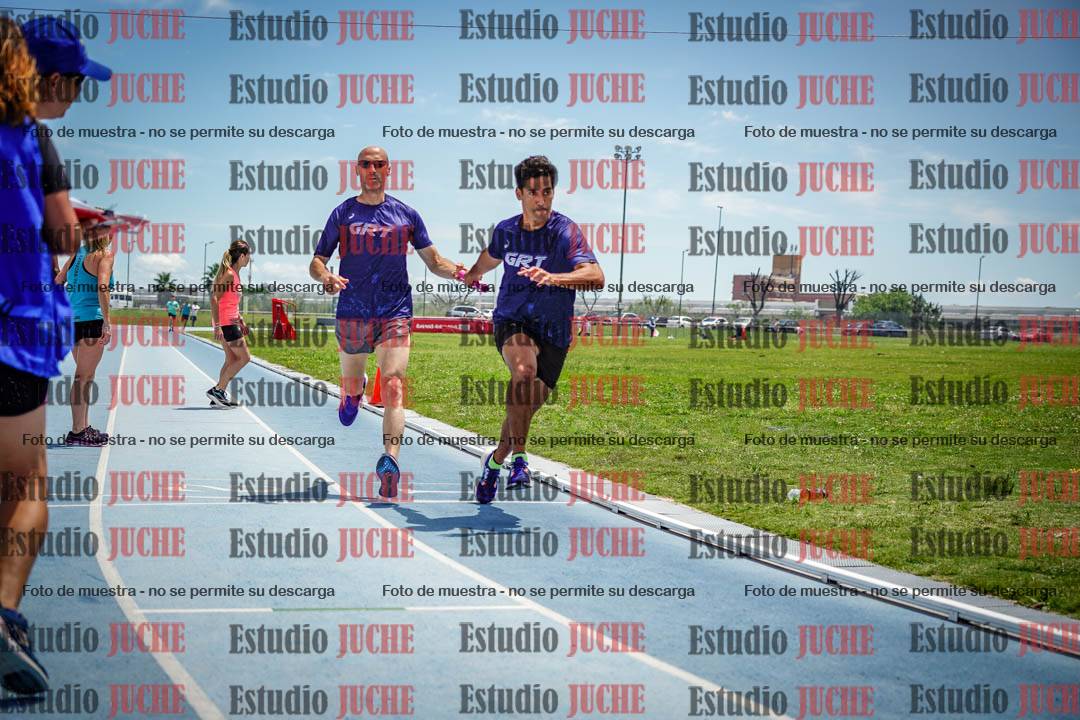 Fotos durante el transcurso de los relevos 20' para running teams - serie 2