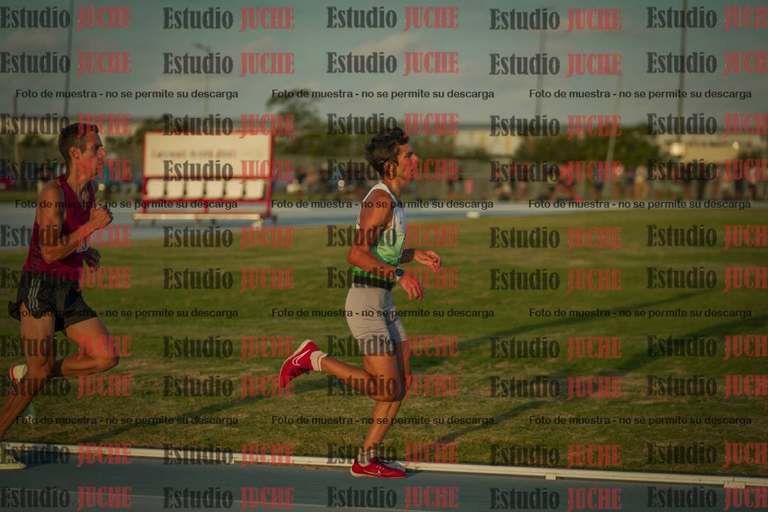 Fotos de los 3000 m llanos de varones