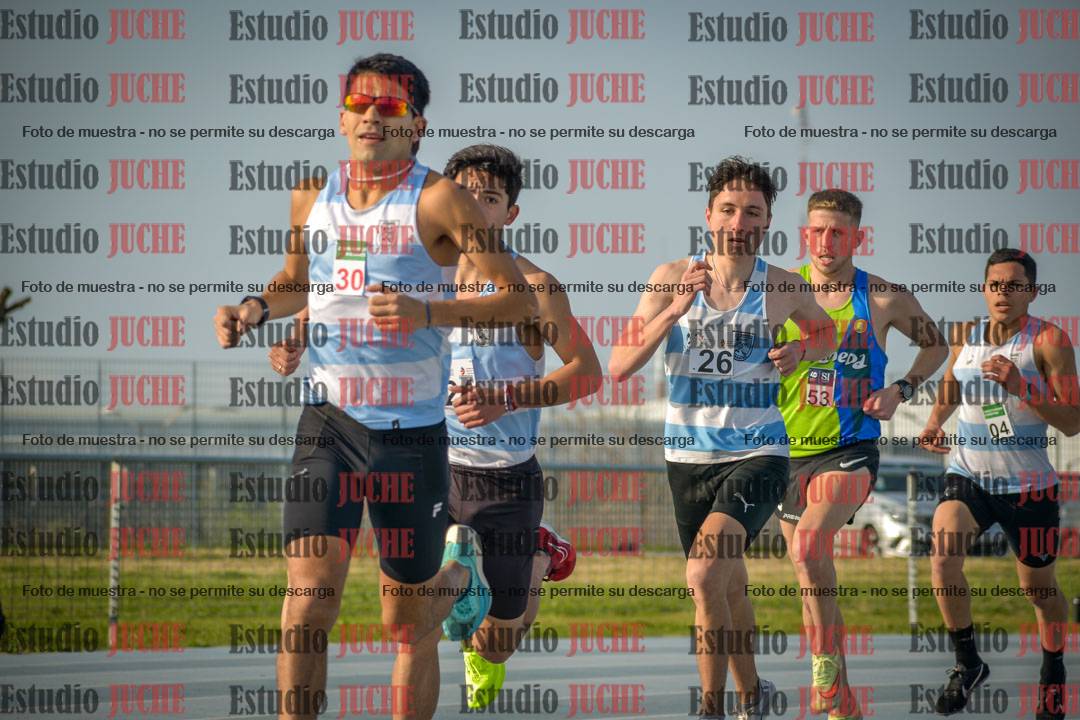 Fotos de los 3000 m llanos de varones