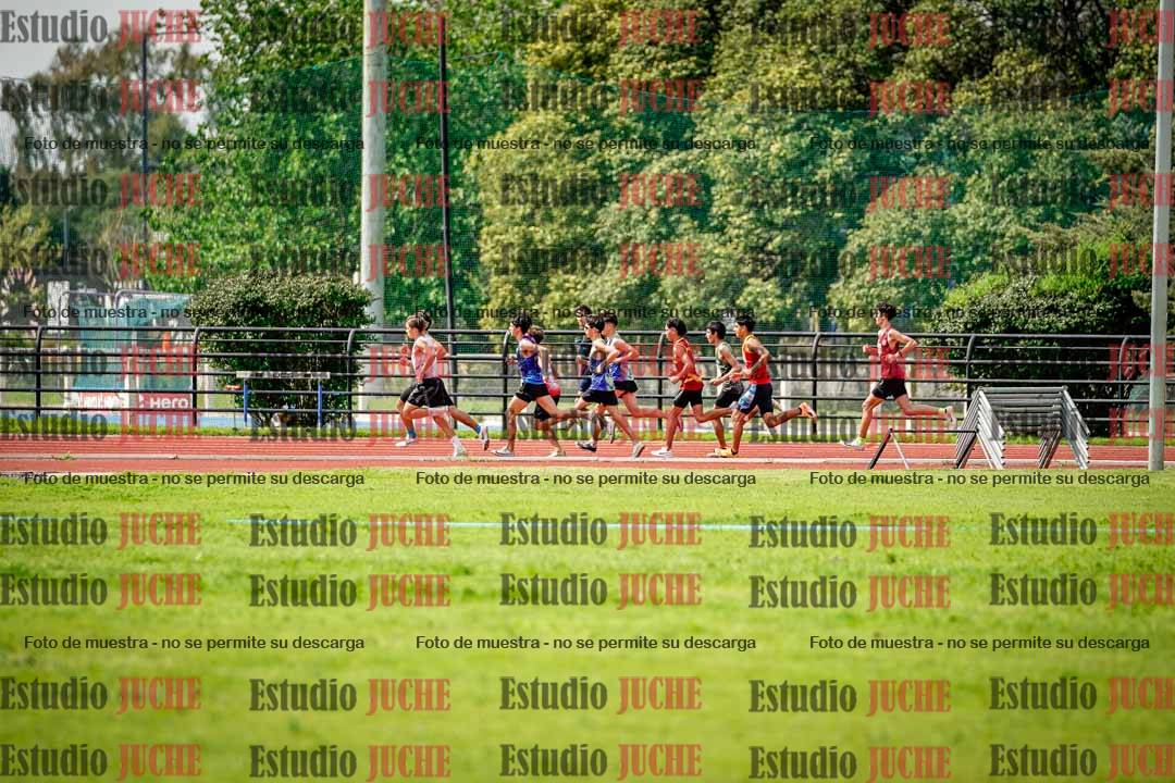 Fotos de los 600 m llanos de varones
