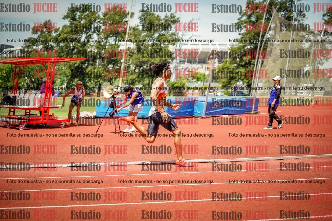 Fotos de los 400 m llanos de varones