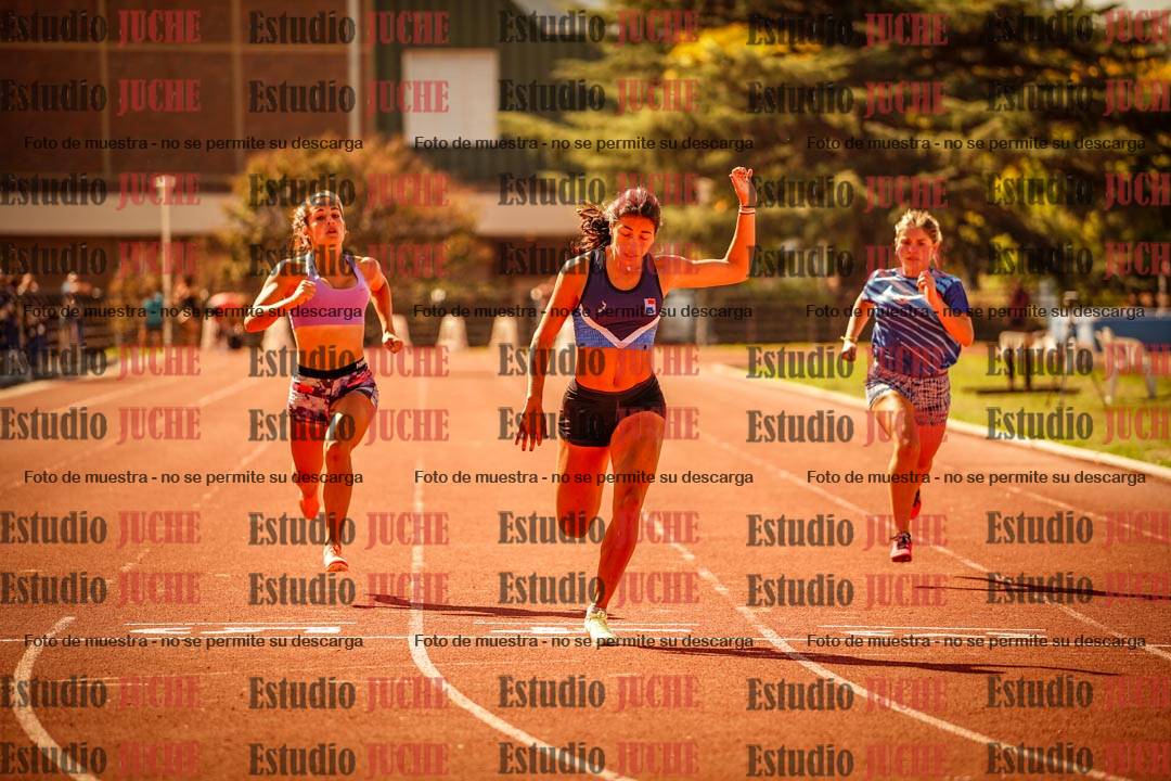 Fotos de los 200 m llanos de mujeres - combinadas 4