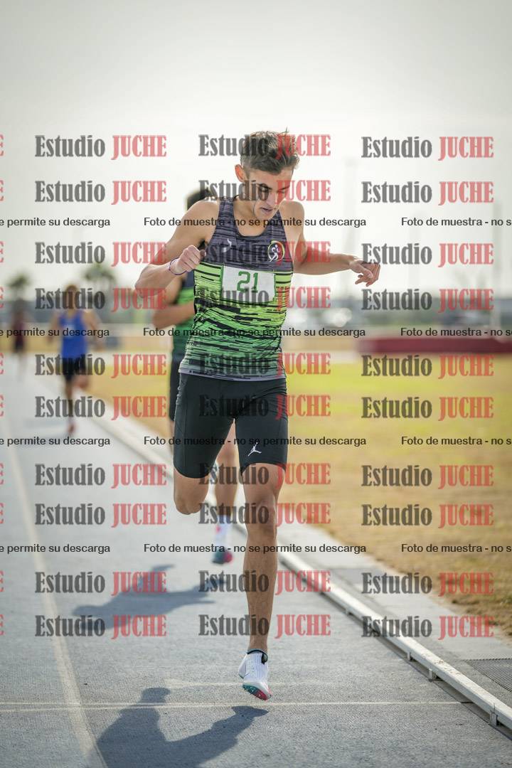 Fotos de los 800 m llanos de varones