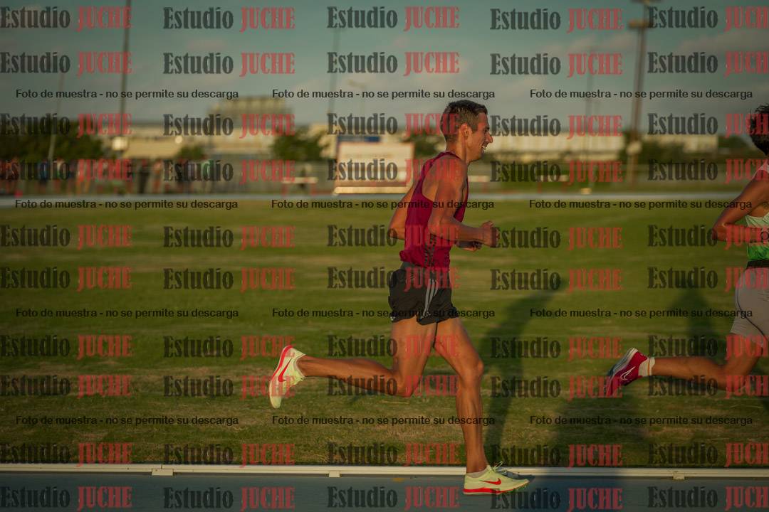 Fotos de los 3000 m llanos de varones