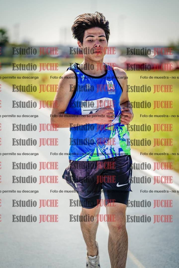 Fotos de los 2000 m con obstáculos de varones