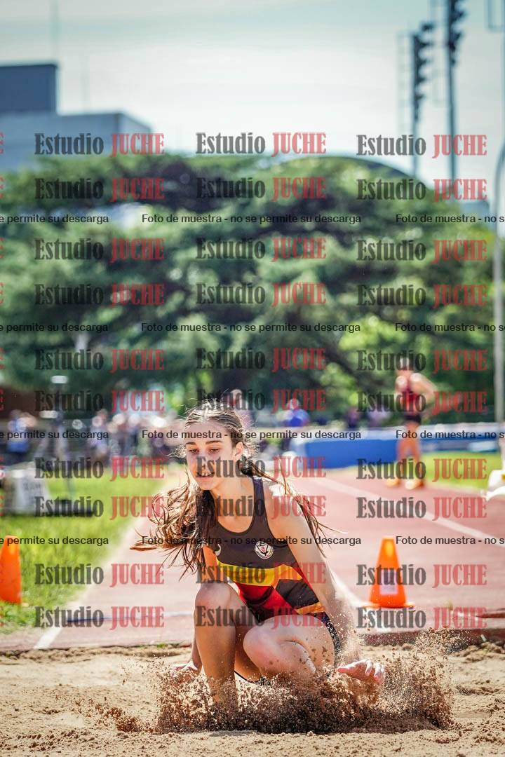 Fotos del salto en largo de mujeres
