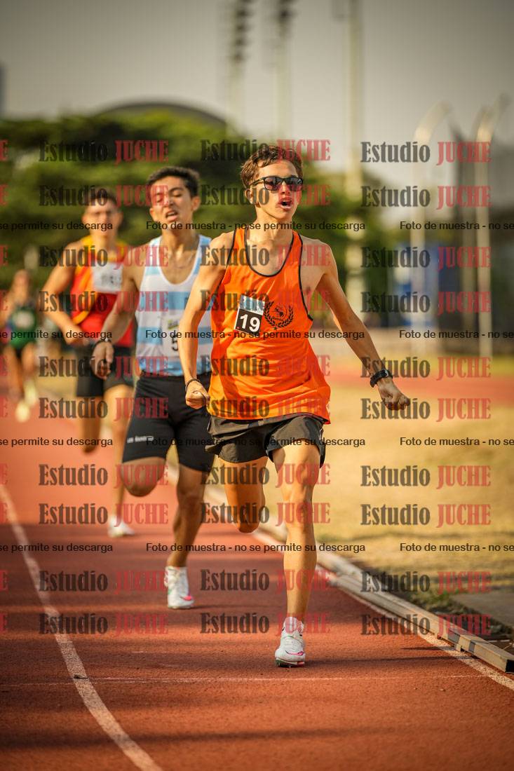 Fotos de los 1500 m llanos de varones