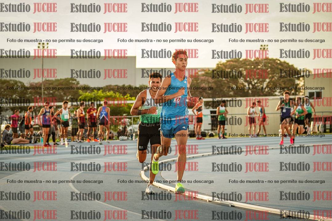 Fotos de los 3000 m llanos de varones