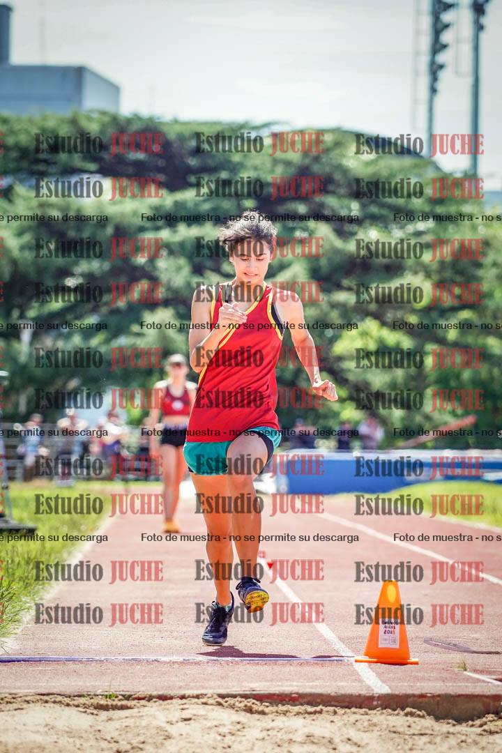 Fotos del salto en largo de mujeres