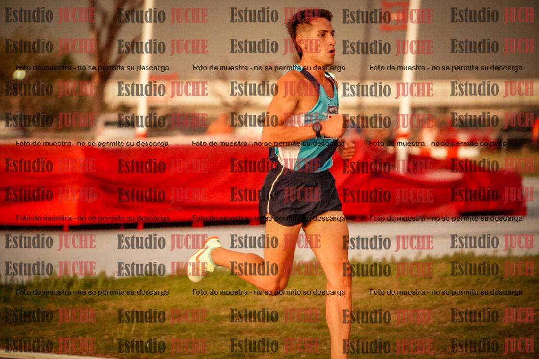 Fotos de los 3000 m llanos de varones
