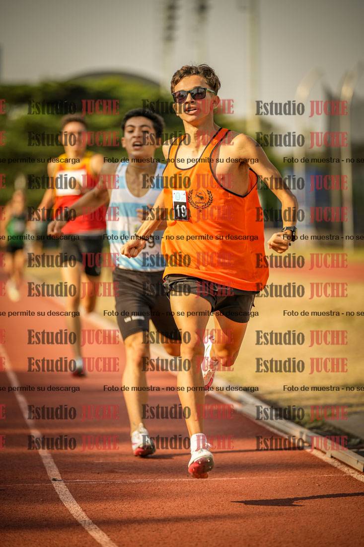 Fotos de los 1500 m llanos de varones